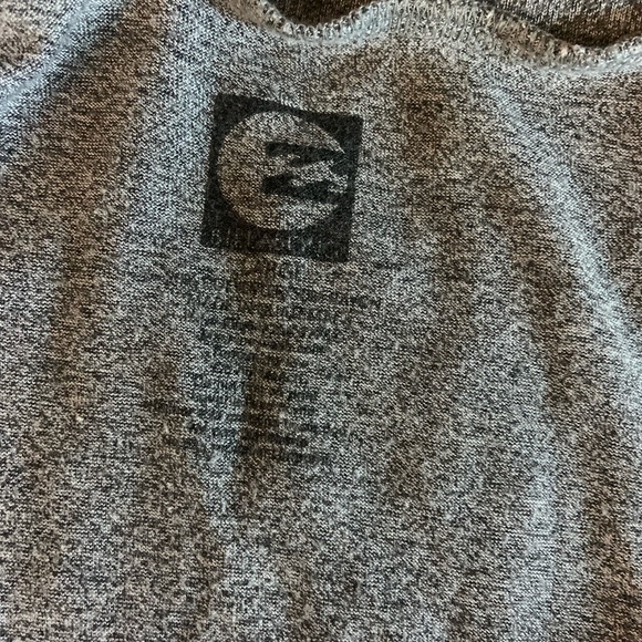 Billabong shirt - Picture 2 of 2